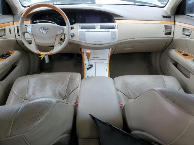 2005 Toyota Avalon XL