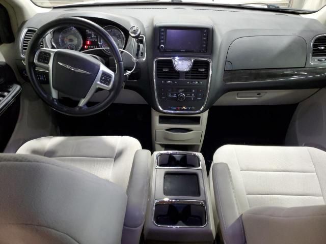 2012 Chrysler Town & Country Touring