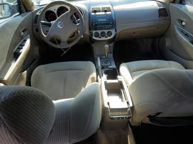 2004 Nissan Altima Base