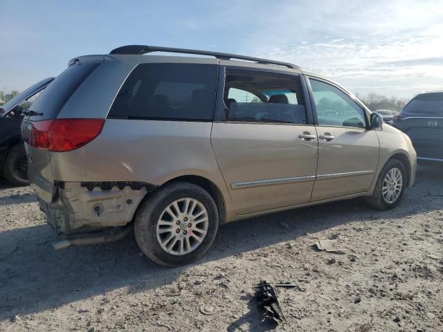 2008 Toyota Sienna XLE