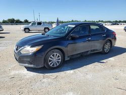 Salvage cars for sale from Copart Arcadia, FL: 2016 Nissan Altima 2.5