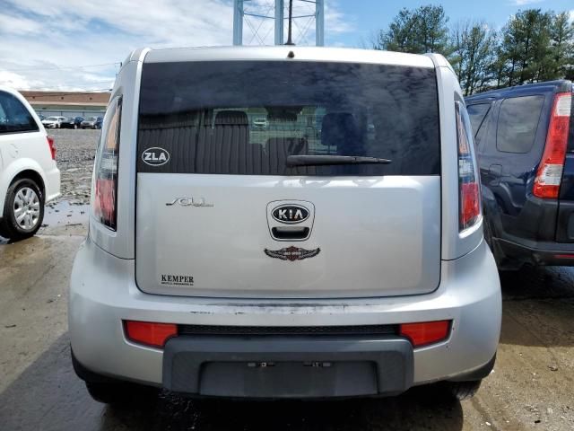 2010 KIA Soul +