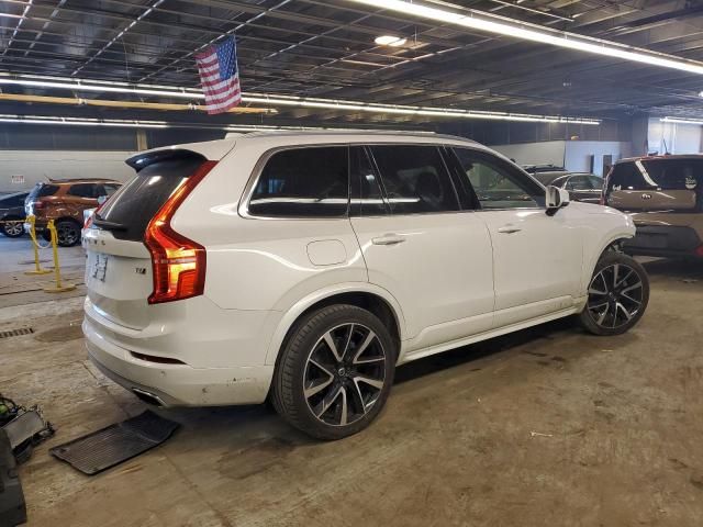 2020 Volvo XC90 T6 Momentum