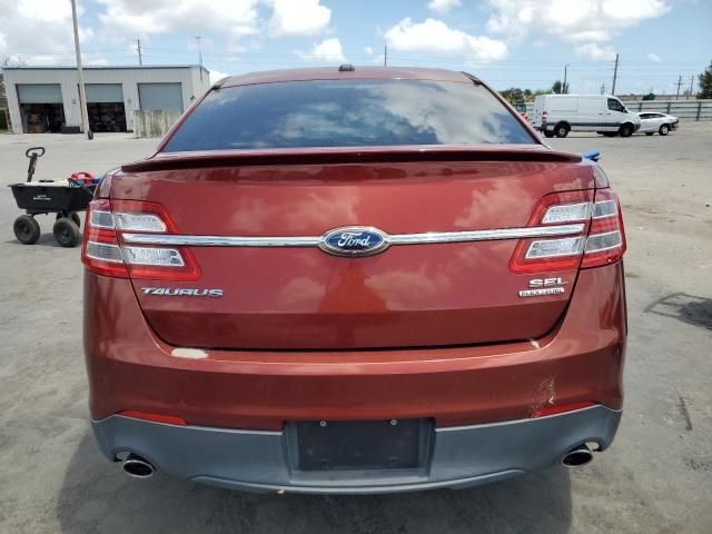 2014 Ford Taurus SEL