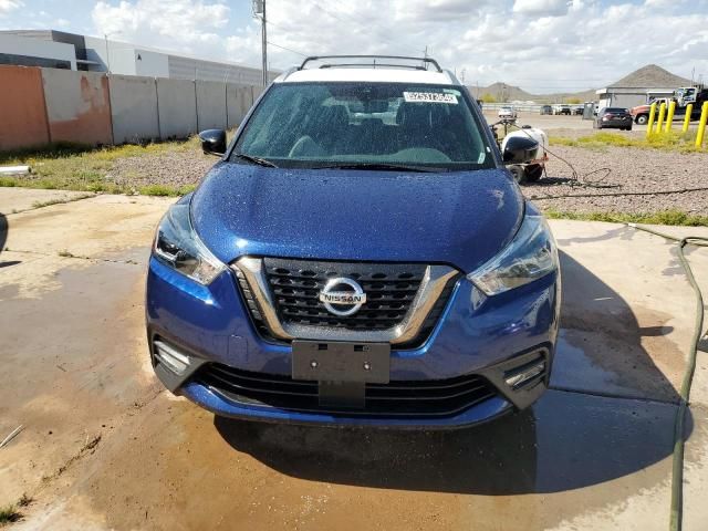 2020 Nissan Kicks SR