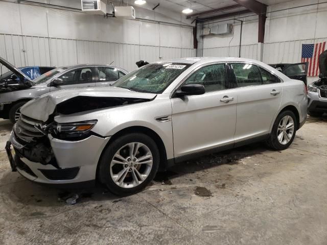 2016 Ford Taurus SE