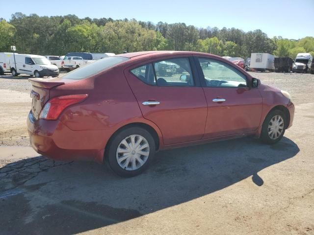 2013 Nissan Versa S