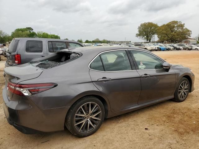 2022 Toyota Camry XLE