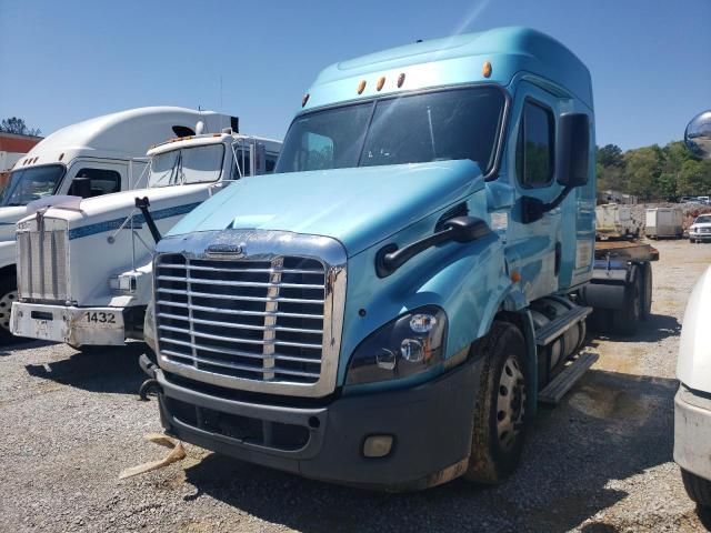 2014 Freightliner Cascadia 113