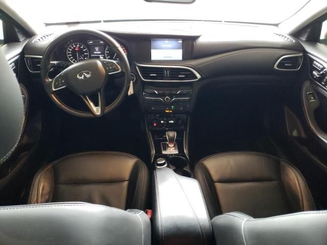 2017 Infiniti QX30 Base