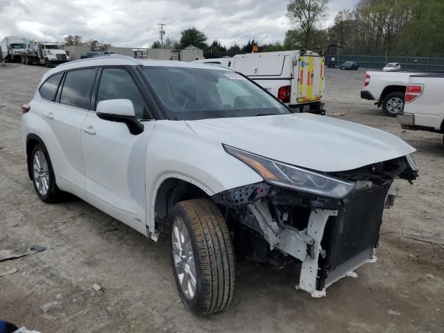 2022 Toyota Highlander Hybrid Platinum