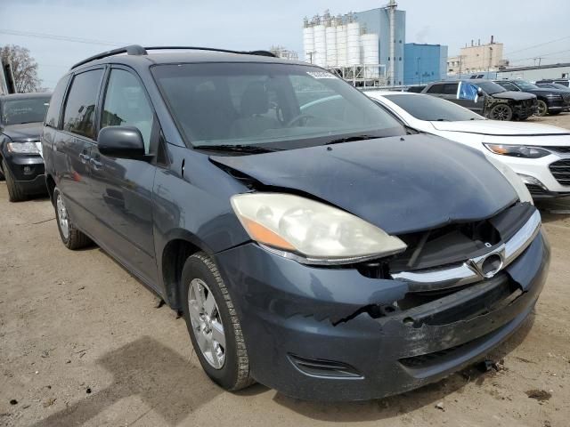 2009 Toyota Sienna CE