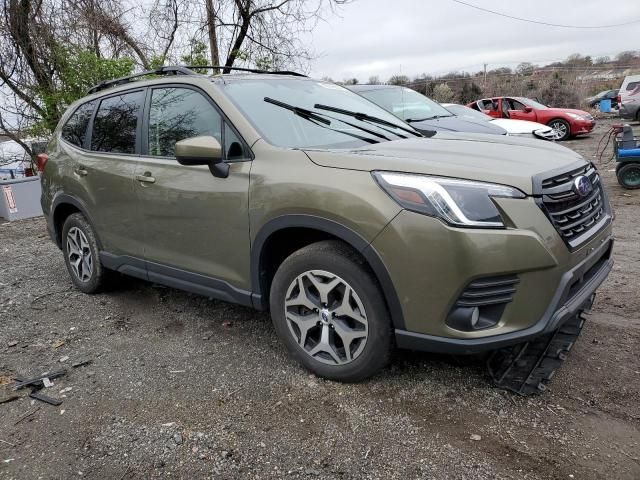 2022 Subaru Forester Premium