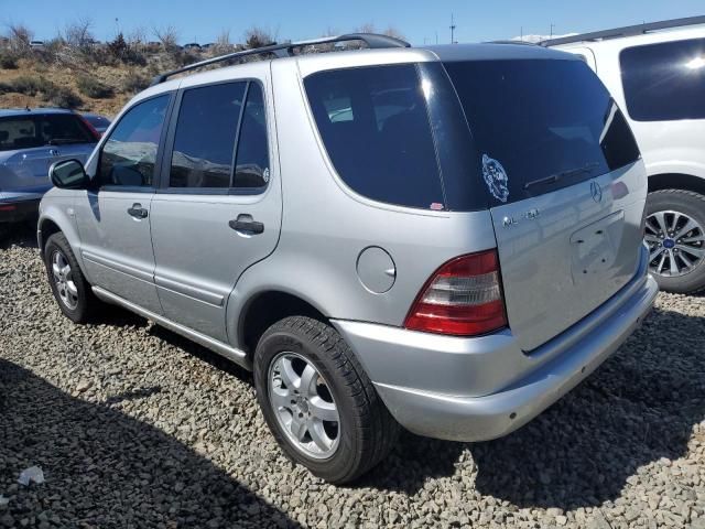 2000 Mercedes-Benz ML 320