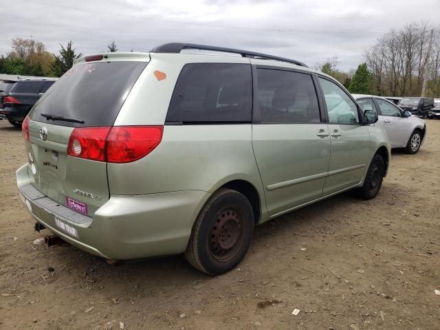 2009 Toyota Sienna CE