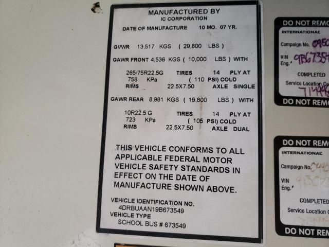 2009 Ic Corporation 3000 CE