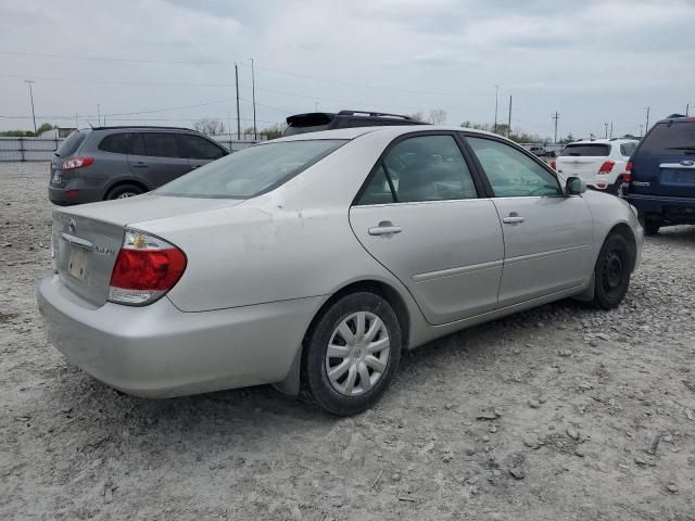 2005 Toyota Camry LE