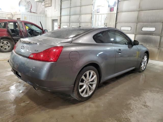 2011 Infiniti G37