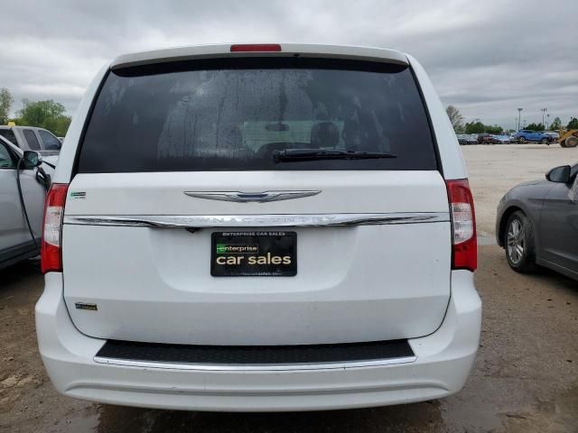 2016 Chrysler Town & Country Touring