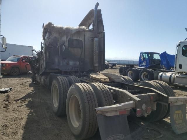 2014 Freightliner Conventional Columbia