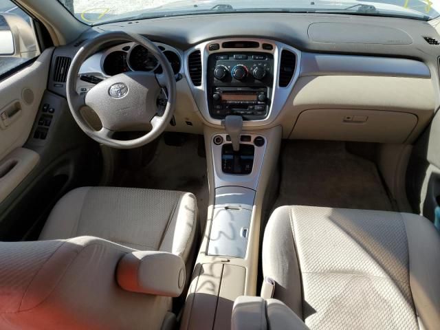 2004 Toyota Highlander Base