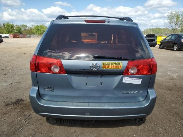 2010 Toyota Sienna CE