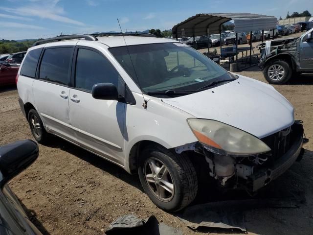 2009 Toyota Sienna CE