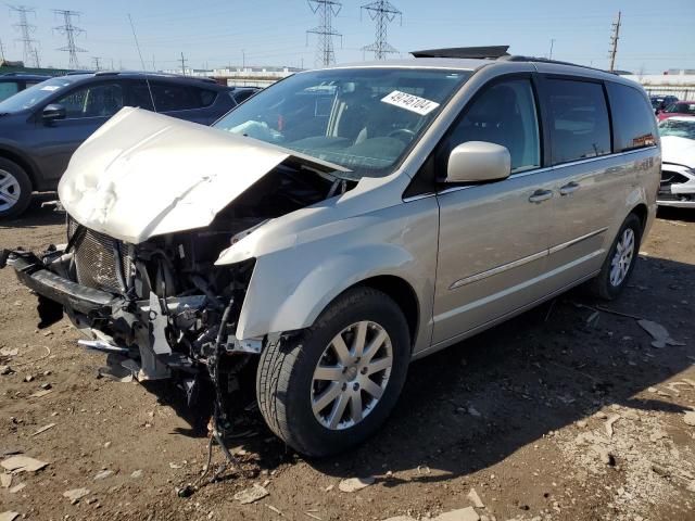 2013 Chrysler Town & Country Touring