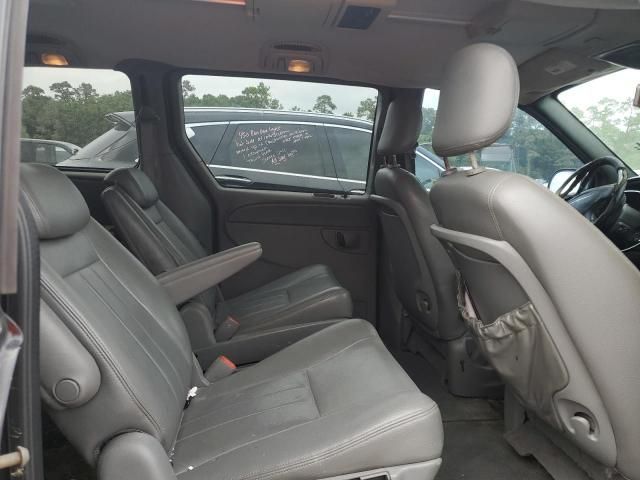 2005 Chrysler Town & Country Touring