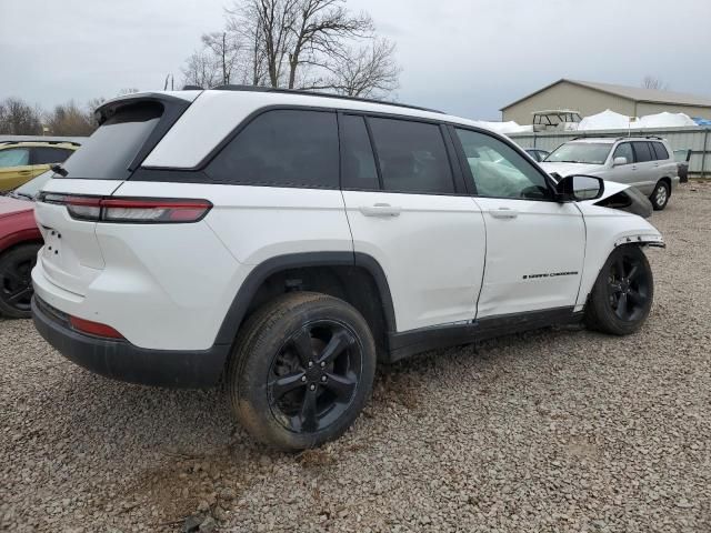 2023 Jeep Grand Cherokee Laredo