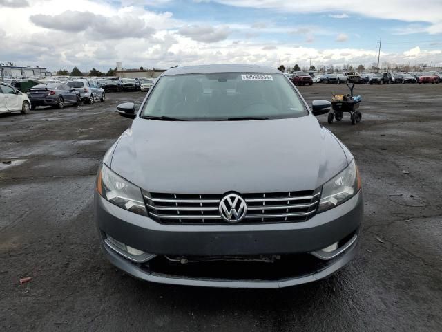 2015 Volkswagen Passat SEL