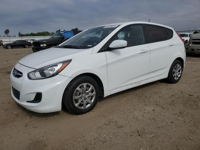 2014 Hyundai Accent GS 4-Door Hatchback FWD