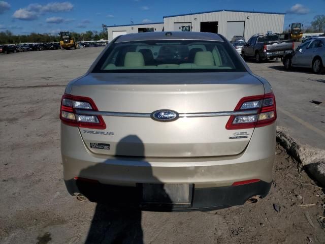 2018 Ford Taurus SEL