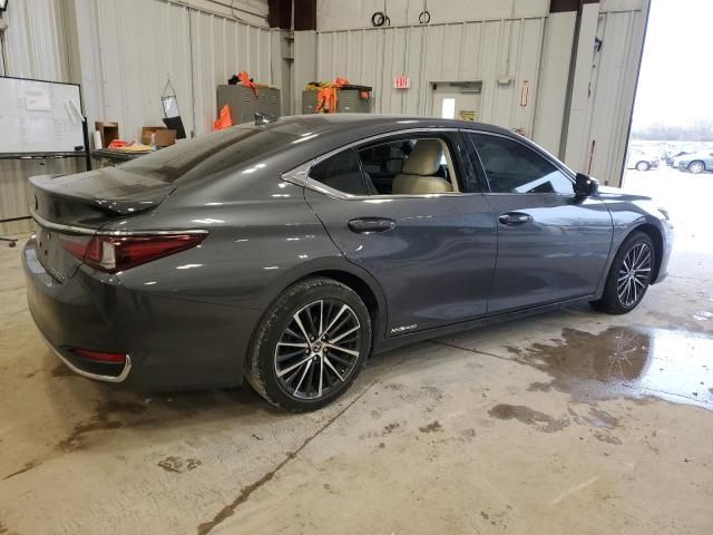 2022 Lexus ES 300H Base