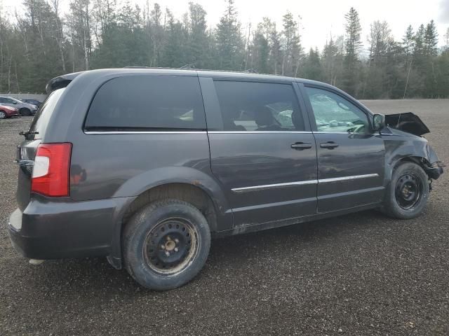 2015 Chrysler Town & Country Touring L