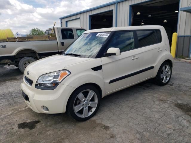 2011 KIA Soul +