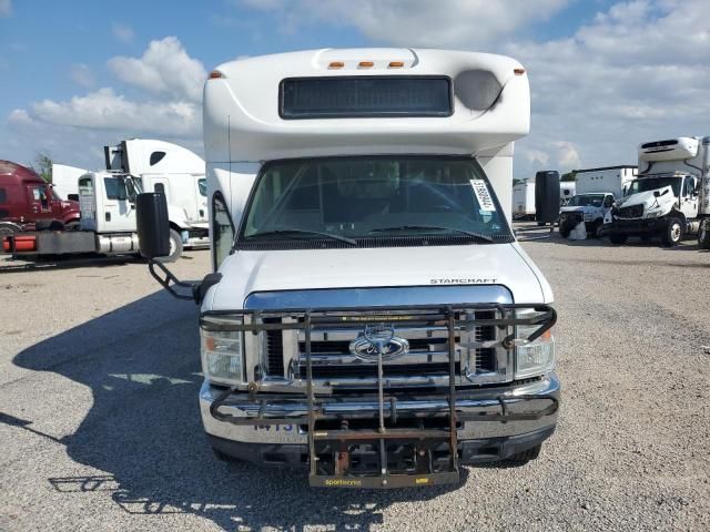 2014 Ford Econoline E450 Super Duty Cutaway Van