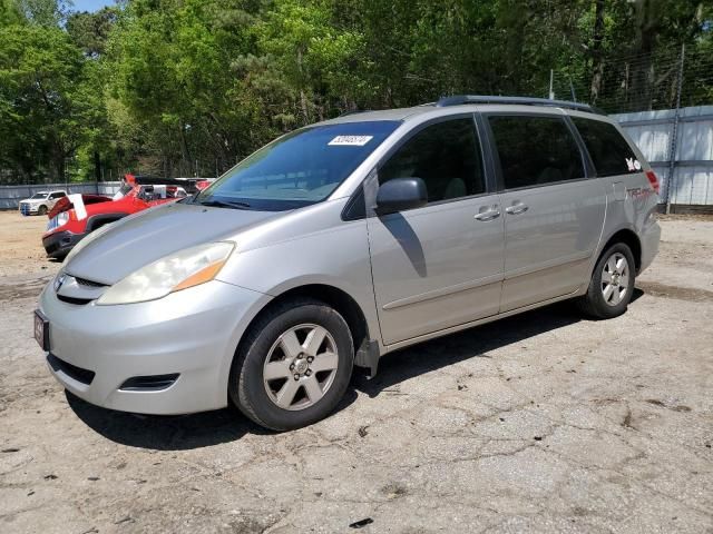 2010 Toyota Sienna CE