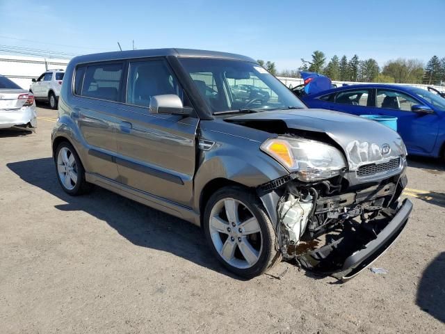 2010 KIA Soul +