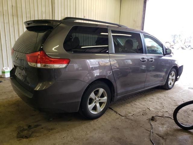 2012 Toyota Sienna LE