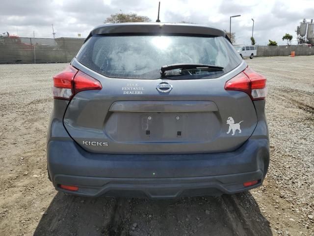 2019 Nissan Kicks S