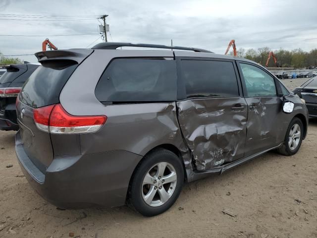 2011 Toyota Sienna LE