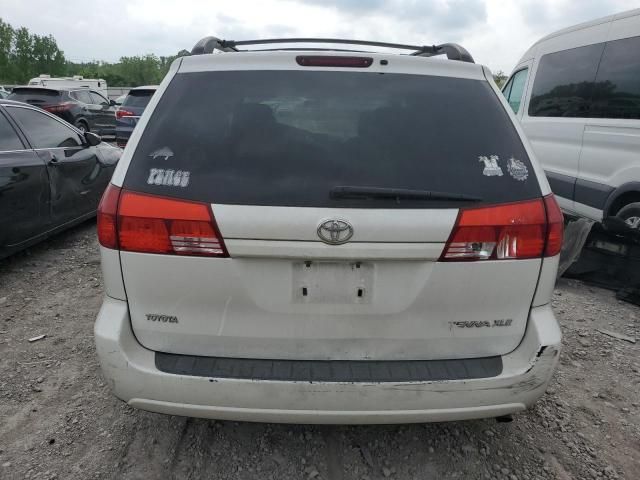 2004 Toyota Sienna XLE