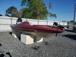 Buy Salvage Boats For Sale now at auction: 2001 Triton 186