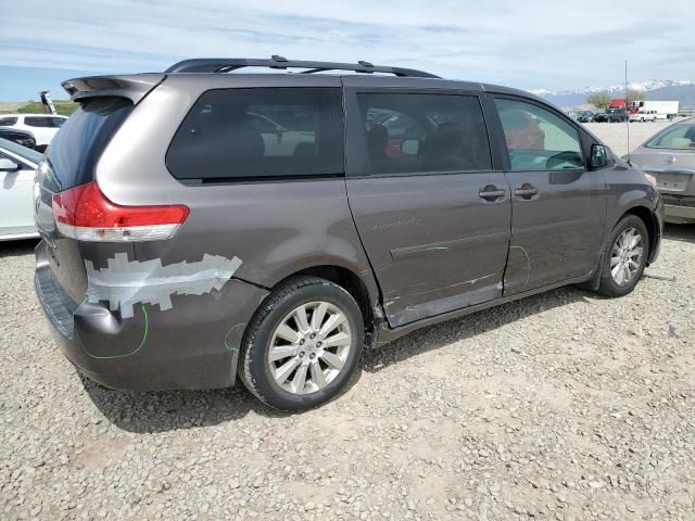 2012 Toyota Sienna LE