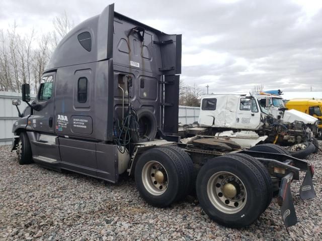 2016 Freightliner Cascadia 125