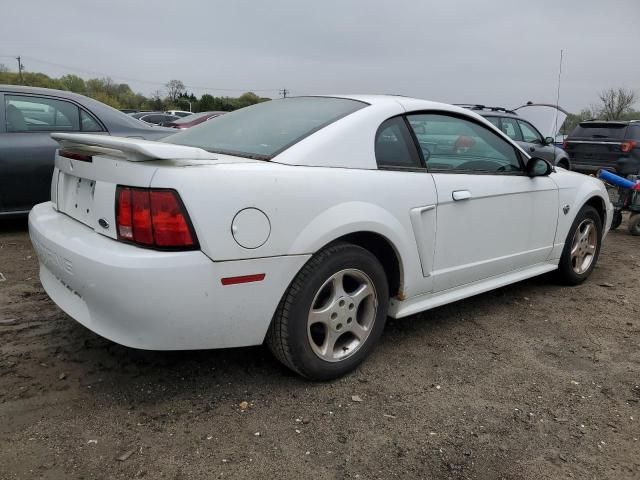 2004 Ford Mustang