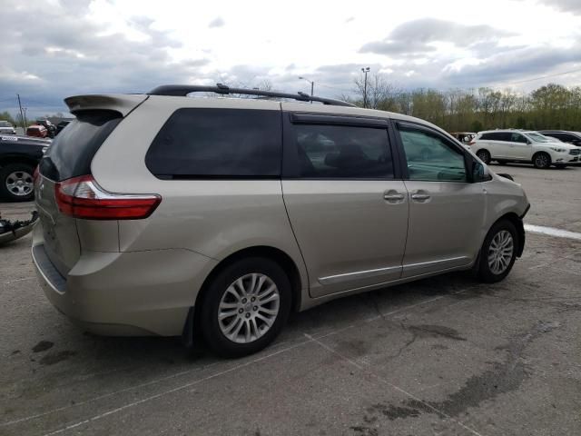 2017 Toyota Sienna XLE