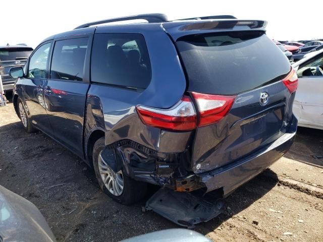 2015 Toyota Sienna XLE