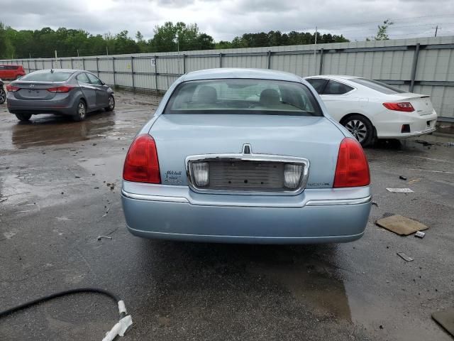 2008 Lincoln Town Car Signature Limited